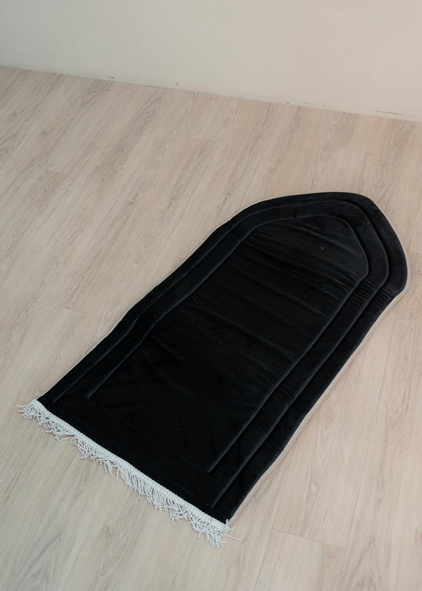 NOBLE PRAYER MAT- BLACK